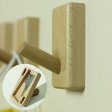 Wall coat rack in solid beech -
