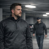 Sweatshirt anti-couteau K-SECURE certifié EN388 — vue générale port discret en milieu urbain"