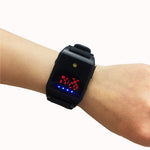 Montre + Alarme anti agression -120dB